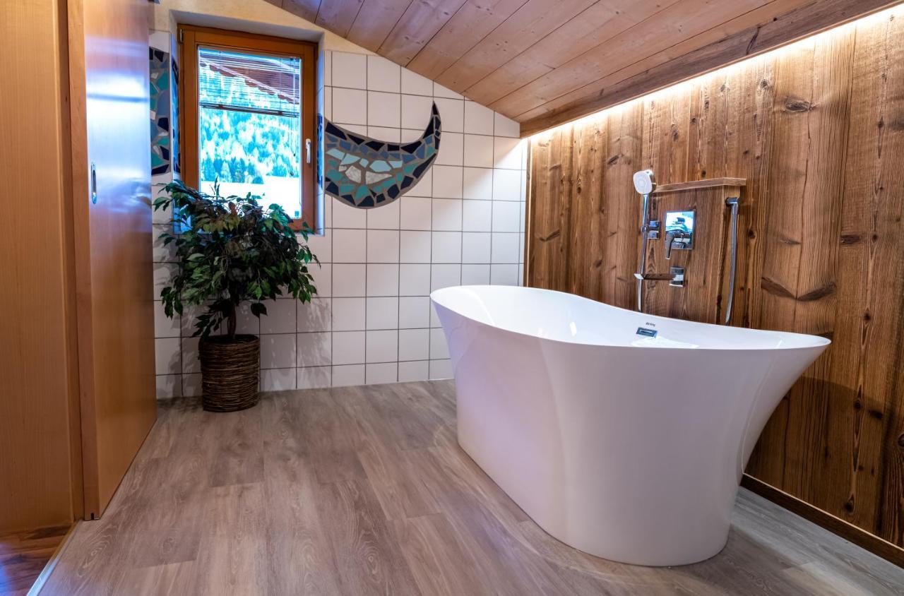 Aparthotel Haus Alpenblick Ehrwald Esterno foto